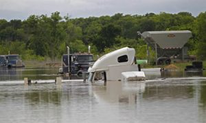 Read more about the article Video Shows Desperate Attempt To Save El Paso Driver In Houston Flood